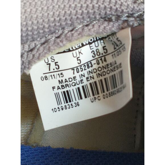 Nike grey Genicco sneakers. Women's US size 7.5 EUC - Picture 8 of 11